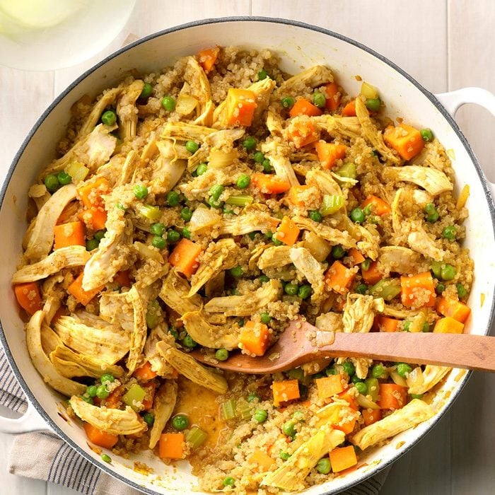 Curried Chicken Skillet Exps Sddj18 205196 D08 09 3b 17