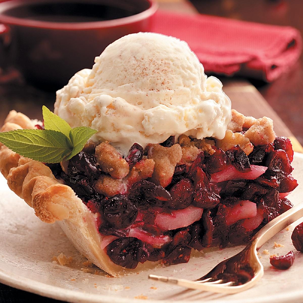 Cranberry Pear Pie