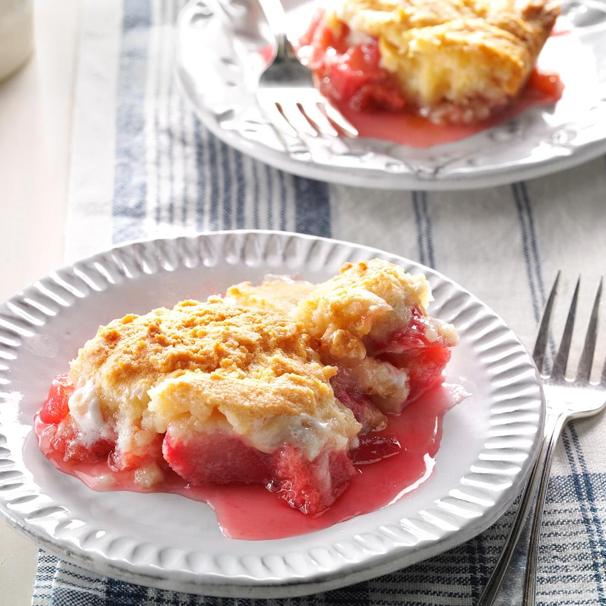Rhubarb Mallow Cobbler Recipe: How to Make It