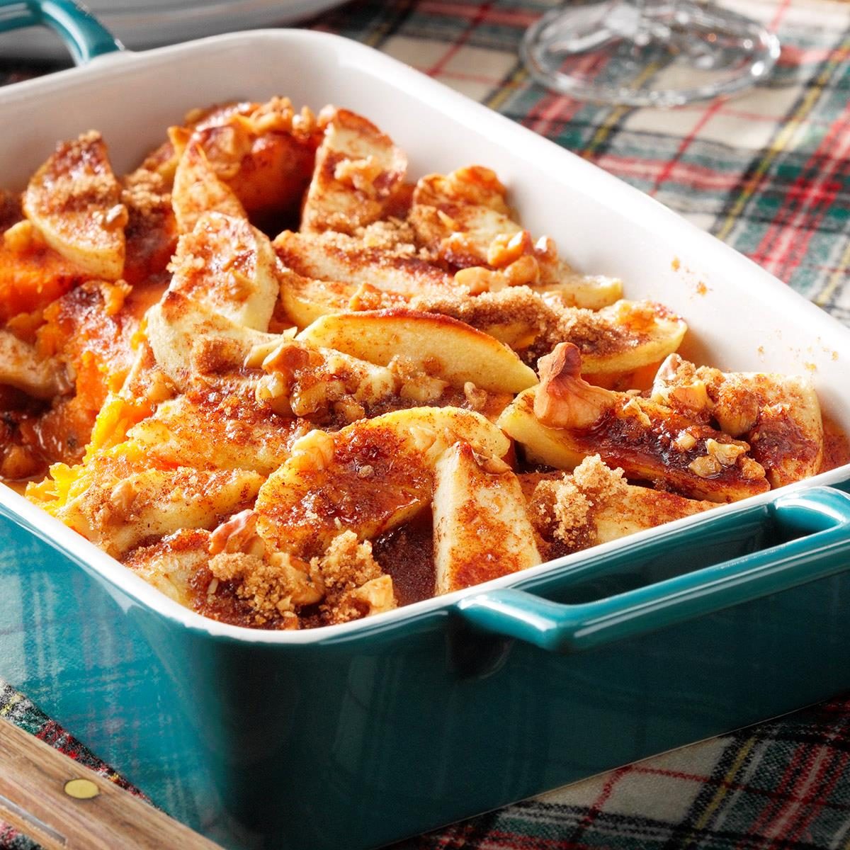 Easy Apple Sweet Potato Bake Exps Tohca23 23609 P2 Md 08 23 2b