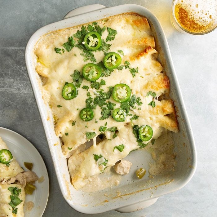 Easy Creamy Chicken Enchiladas Exps Ft21 29317 F 1102 1