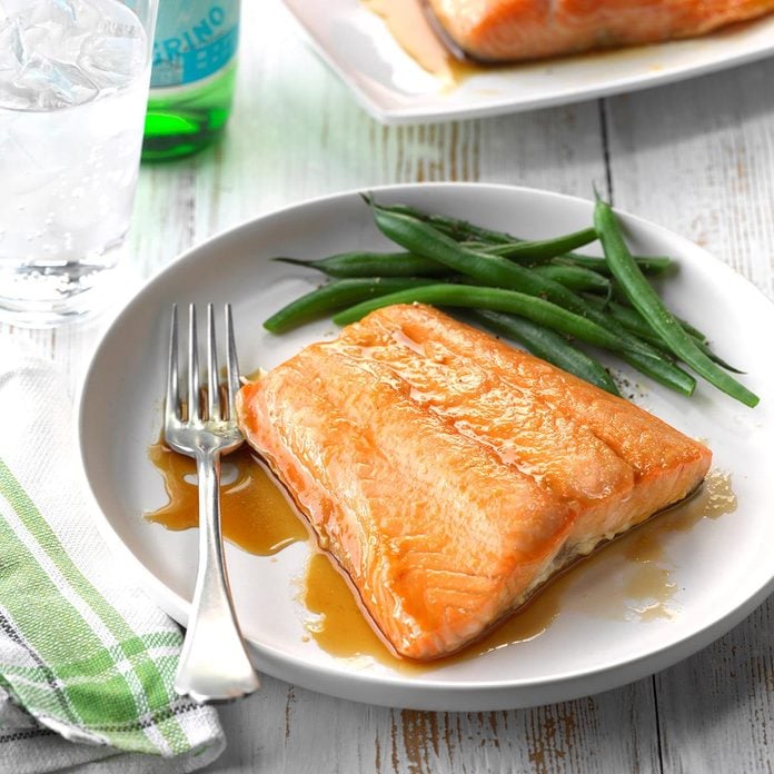 Easy Glazed Salmon Exps Wrsm17 28376 C03 24 6b 1