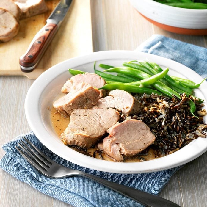 Easy Slow Cooked Pork Tenderloin Exps Edsc17 82592 D03 09 3b 2