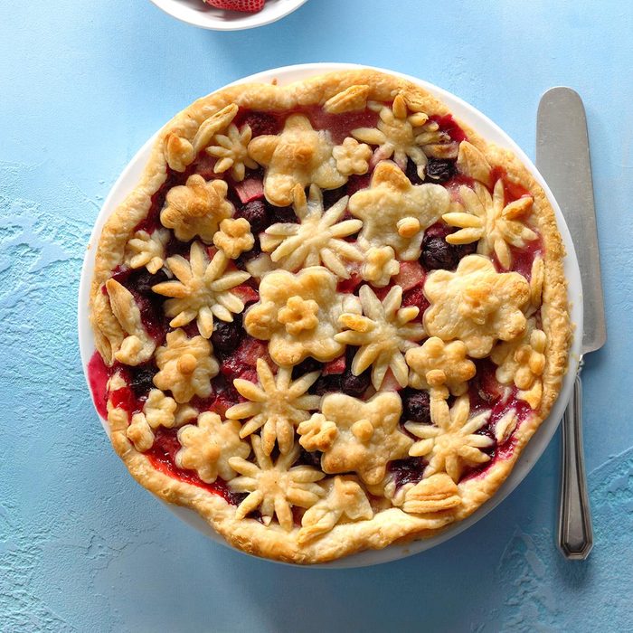 Flaky Bumbleberry Pie
