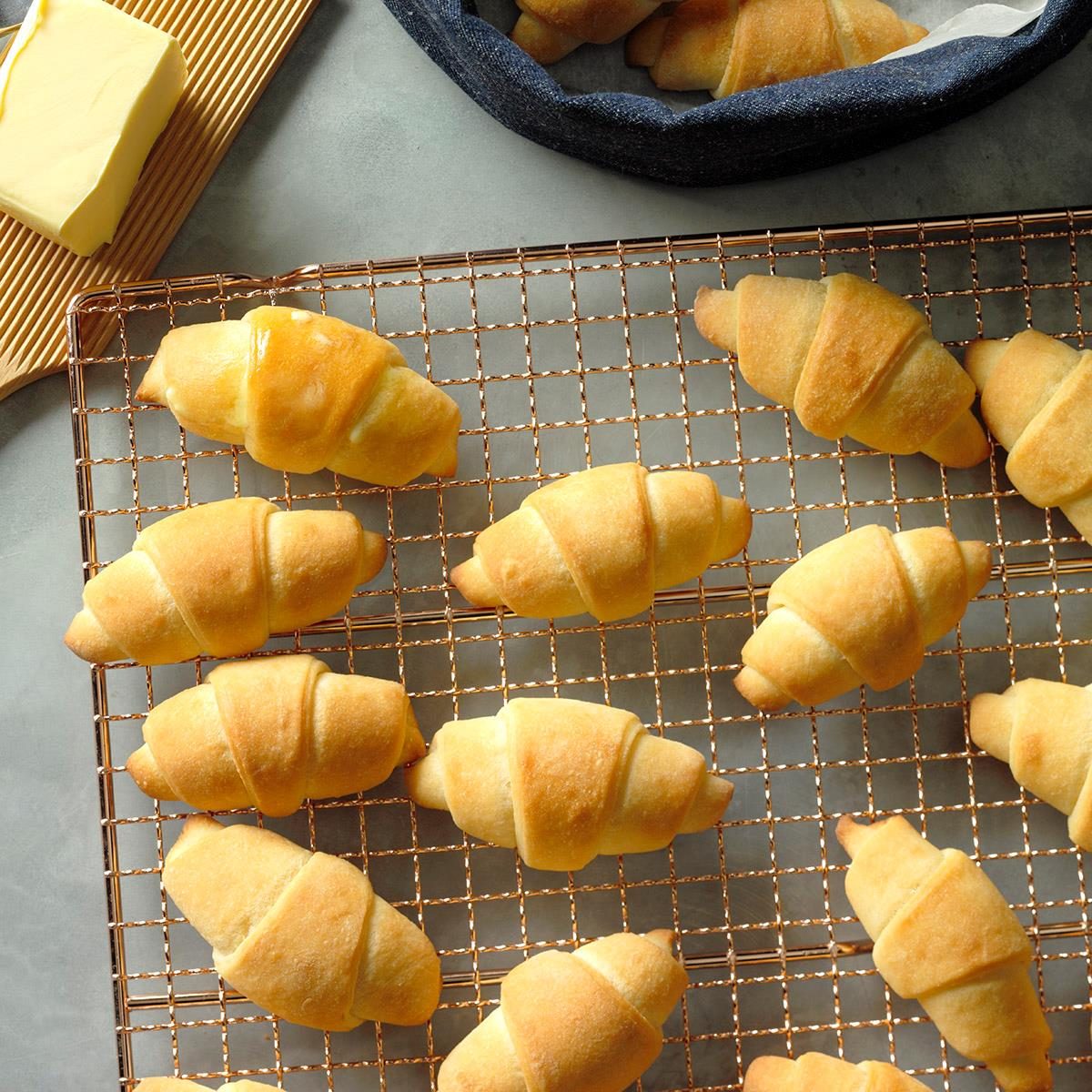 Minnesota: Flaky Butterhorn Rolls