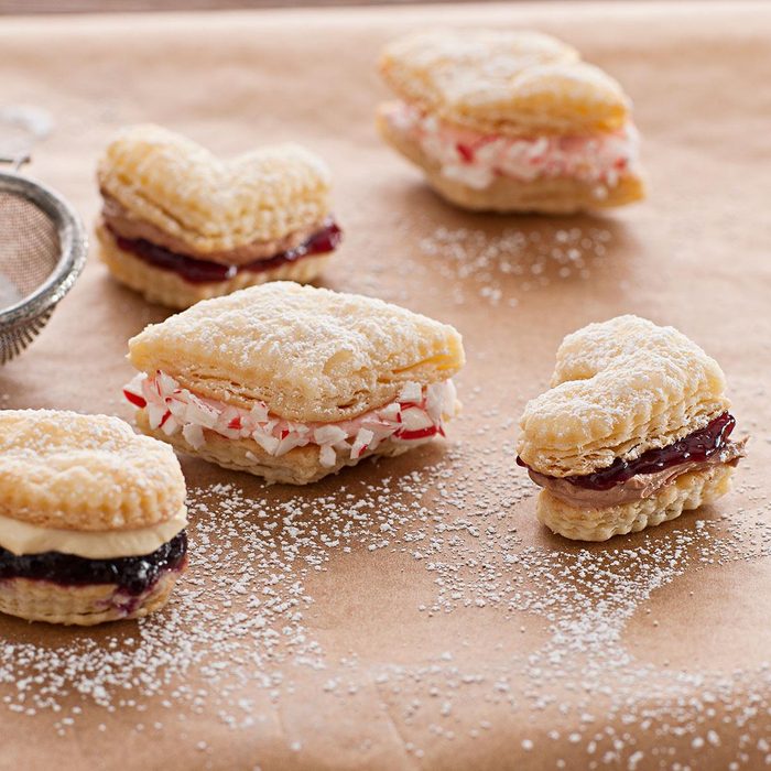 Flaky Creme-Filled Cookies