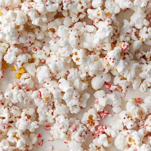 Frosty Peppermint Popcorn