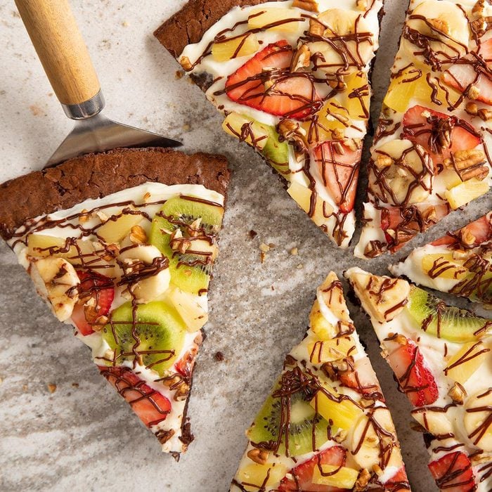 Fruity Brownie Pizza