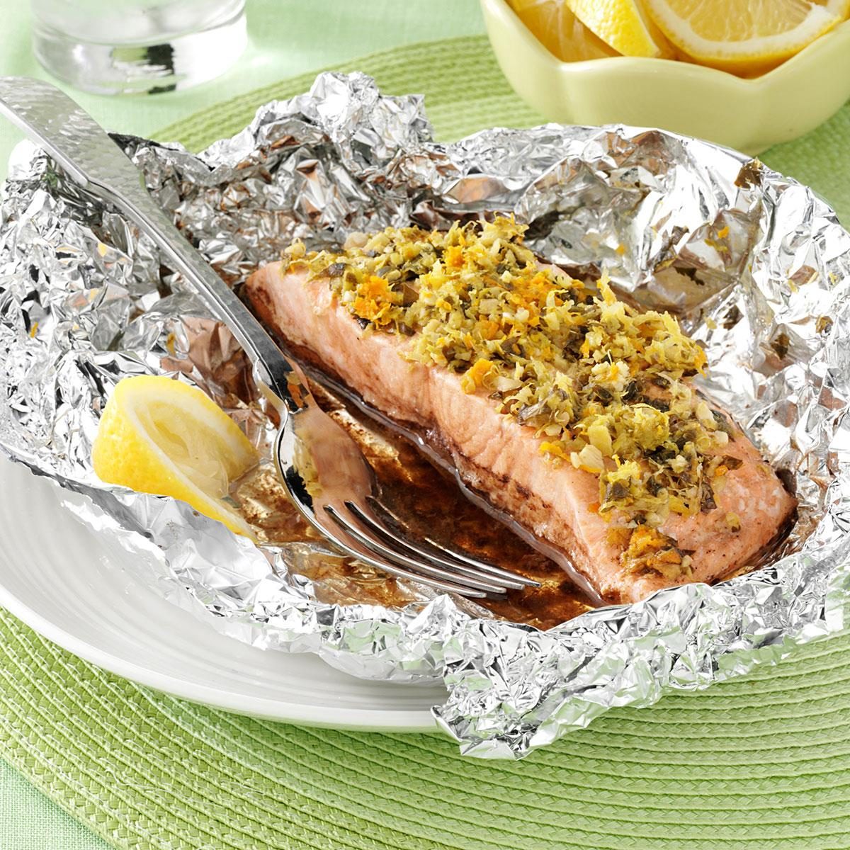 Garlic-Ginger Salmon Packets