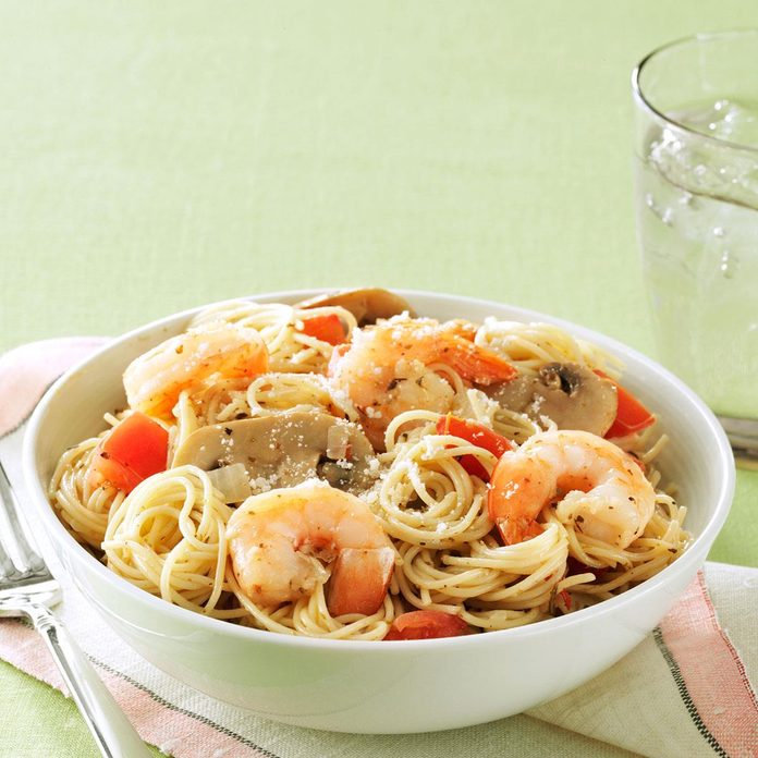 Garlic Shrimp & Mushroom Pasta