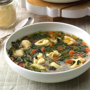 Garlic Tortellini Soup