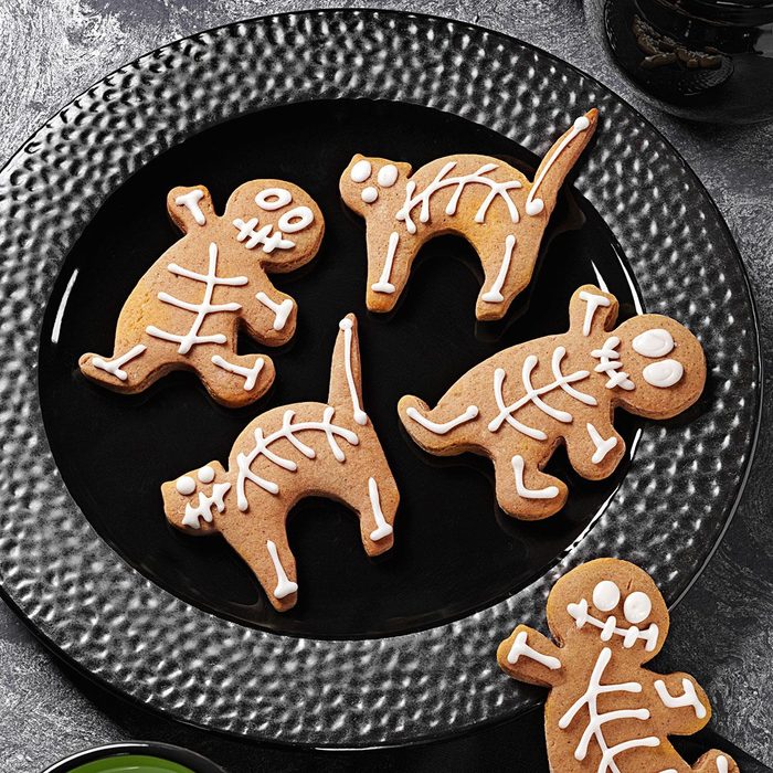 Gingerbread Skeletons Exps159637 Uh2464847a03 15 1bc Rms 8