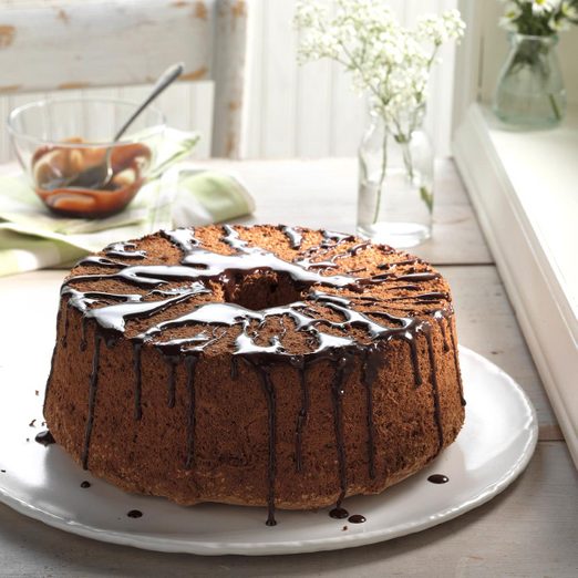 Glazed Chocolate Angel Food Cake Exps Hc17 32987 D11 02 6b 5