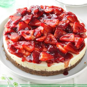 Glazed Strawberry Cheesecake