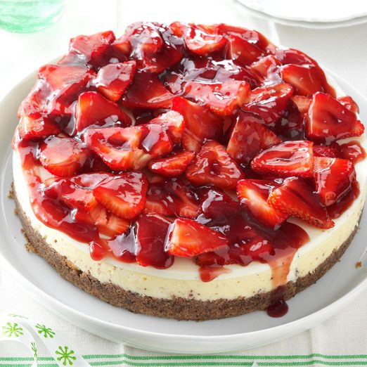 Glazed Strawberry Cheesecake Exps161794 Thca143053d07 11 10b Rms 2
