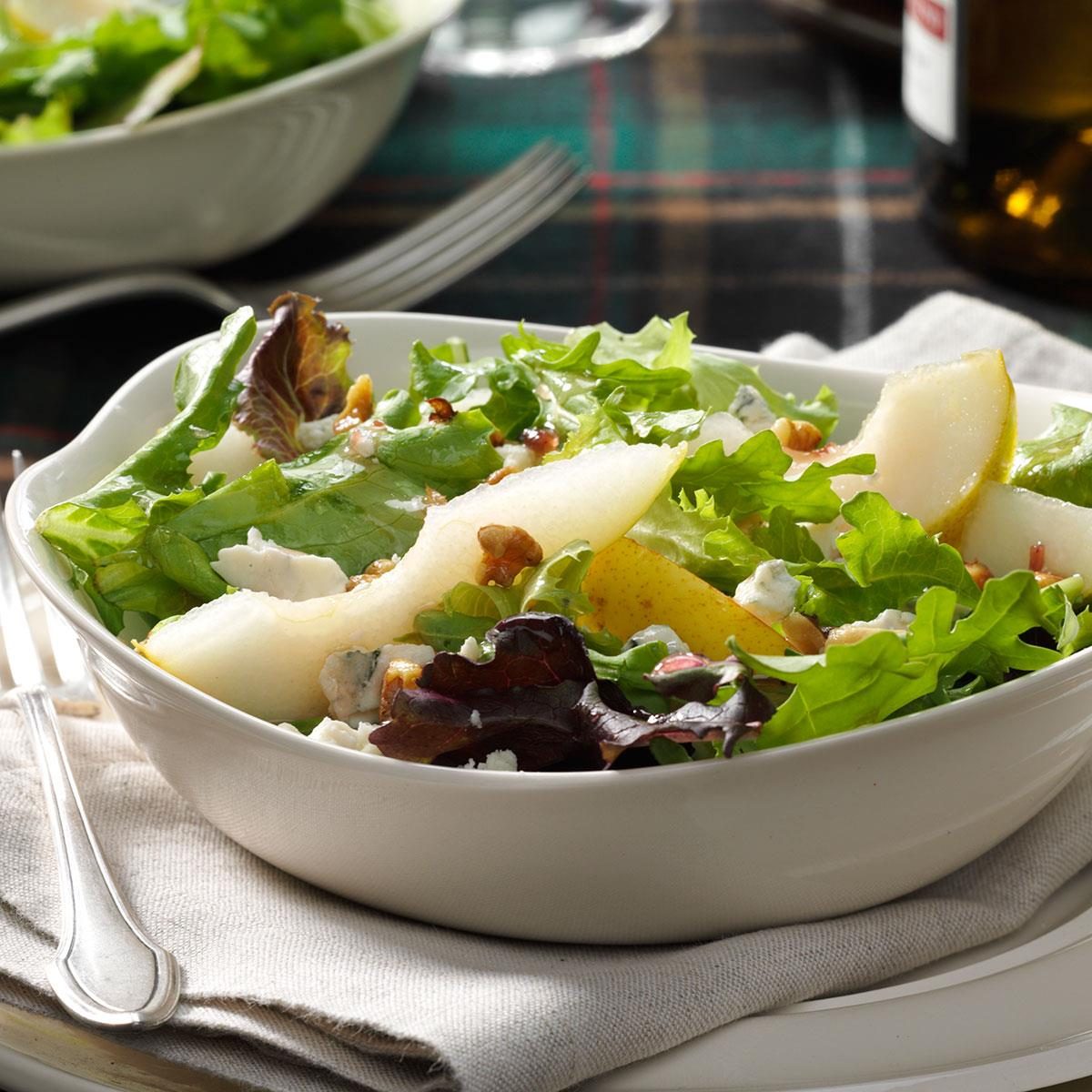 Gorgonzola Pear Mesclun Salad Exps42703 Sd142780b08 13 8bc Rms 6