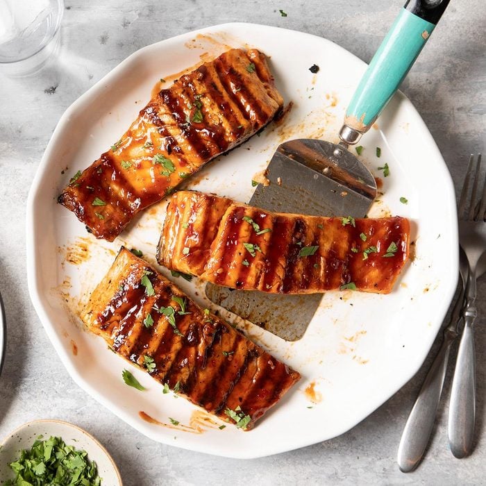 Grilled Barbecued Salmon Exps Ft23 38773 St 6 08 1