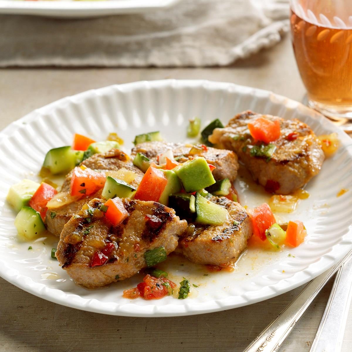 Grilled Pork With Avocado Salsa Exps Cwjj17 23767 B02 24 2b 2