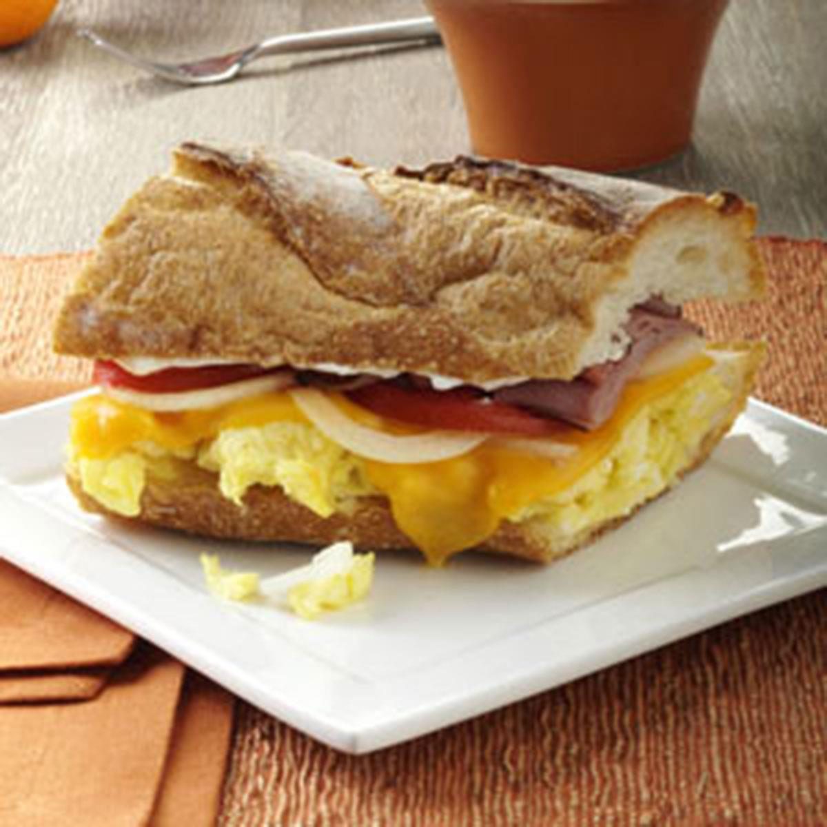 Ham &amp;#39;n&amp;#39; Egg Sandwich Recipe: How to Make It