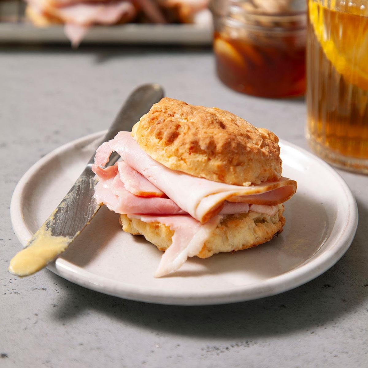 Ham On Biscuits Exps Ft24 35680 Ec 010324 3