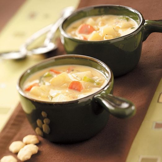 Hearty Cheese And Vegetable Soup Exps38915 Rm1192201d49b Rms 4