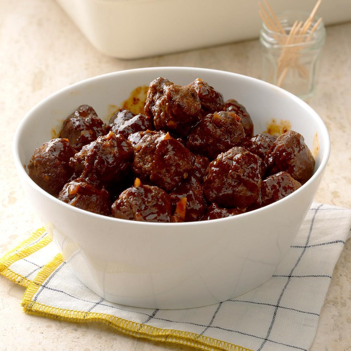 Hoisin Cocktail Meatballs Exps 13x9bz19 46110 B10 05 2b 5