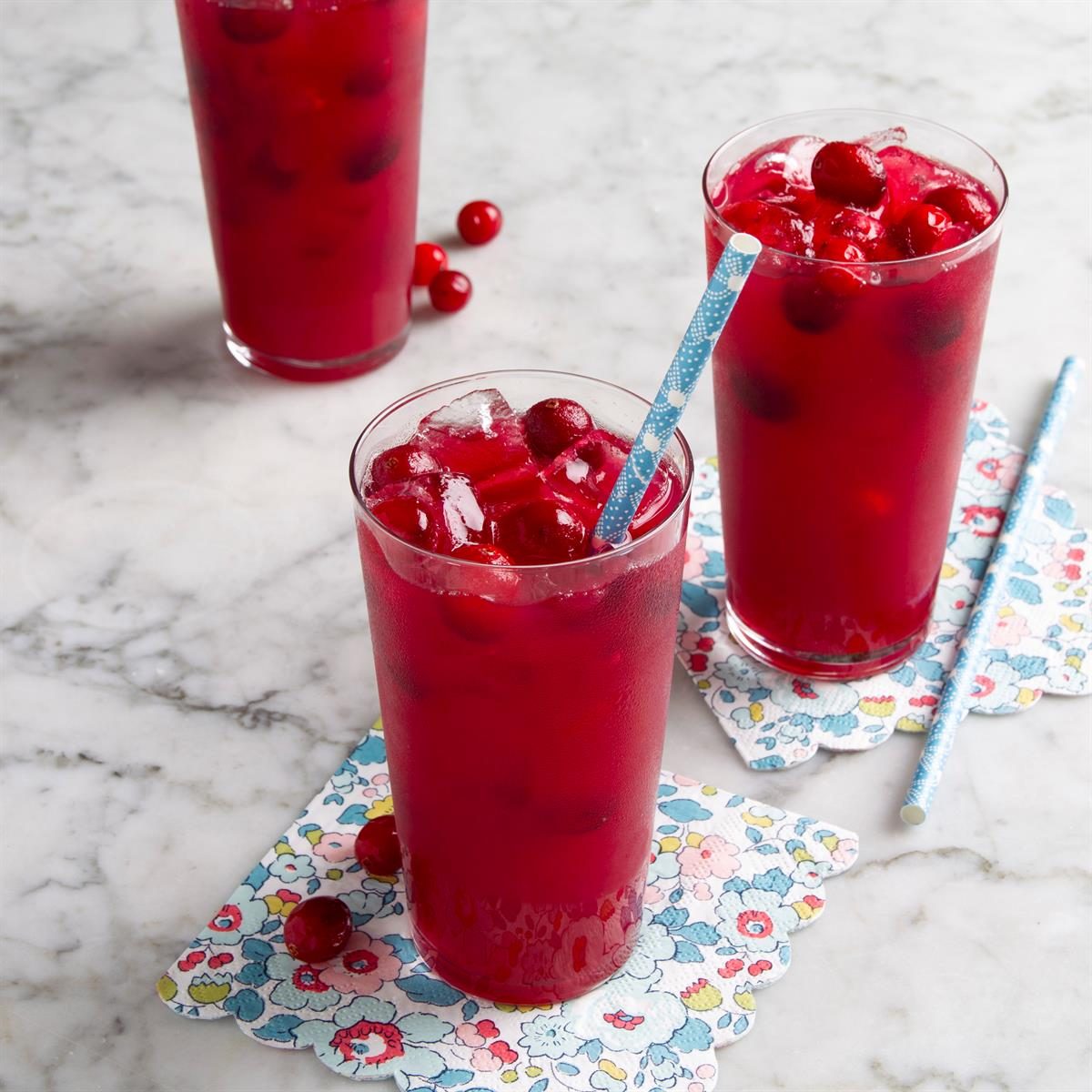 Homemade Cranberry Juice Exps Ft21 42023 F 0602 1