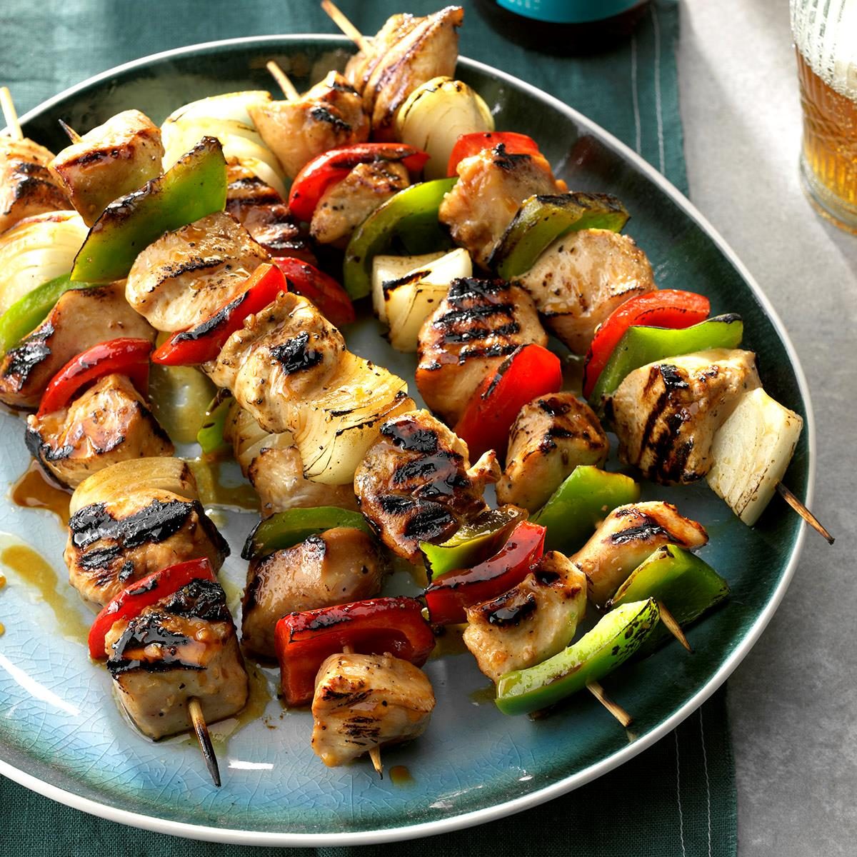 Honey Glazed Chicken Kabobs Exps Chkbz18 37482 C10 24 2b 2