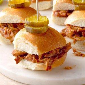 Honey and Ale Pulled Chicken Sliders