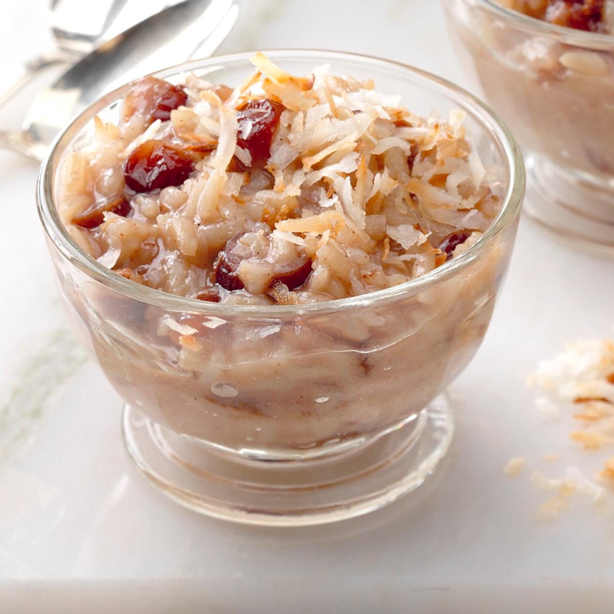 Indulgent Coconut Rice Pudding Exps Thd17 204773 B08 16 6b 2