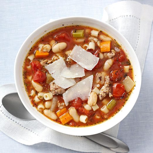Italian Sausage Minestrone Exps97543 Th2236620a06 02 1bc Rms 2