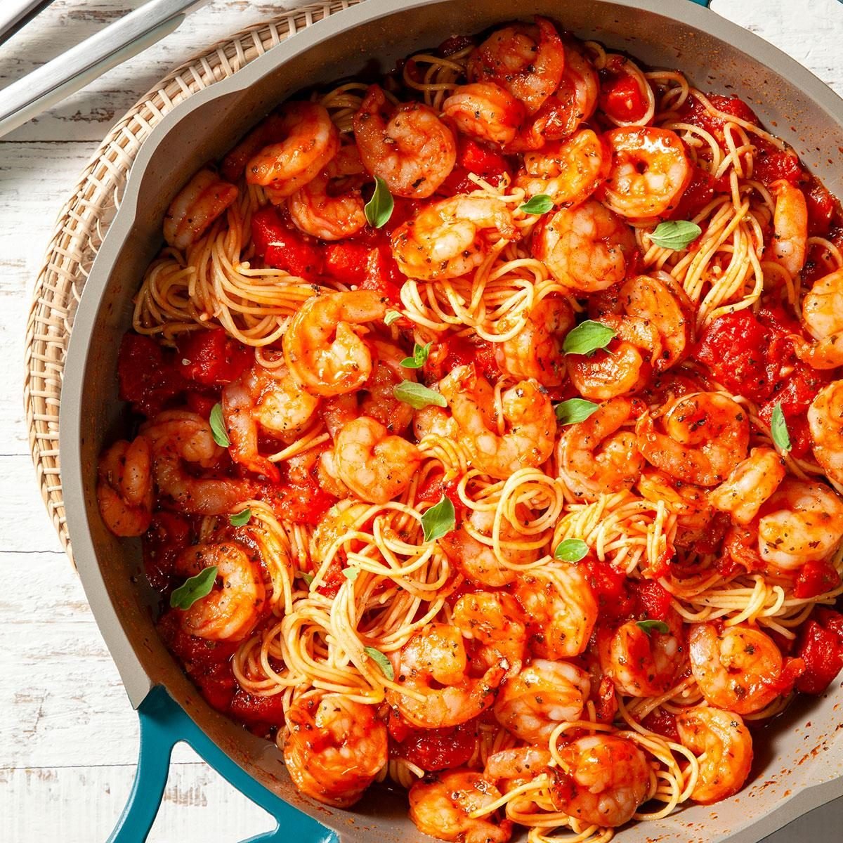 Italian Shrimp And Pasta Exps Ft24 23254 Ec 041724 1 | Taste of Home