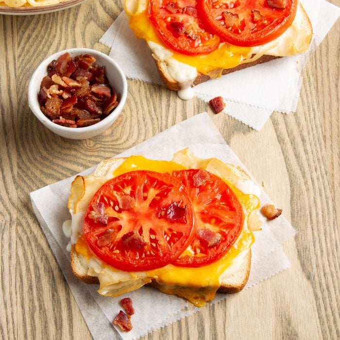 Kentucky Hot Brown Sandwiches Exps Ft21 30210 F 0512 1 1