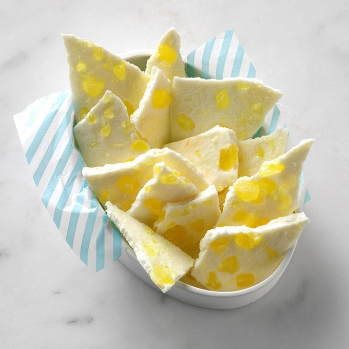2-ingredient lemon bark made with white baking chips and lemon candies.