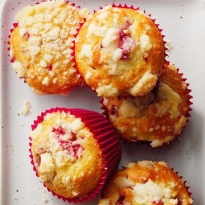 Lemon-Raspberry Streusel Muffins