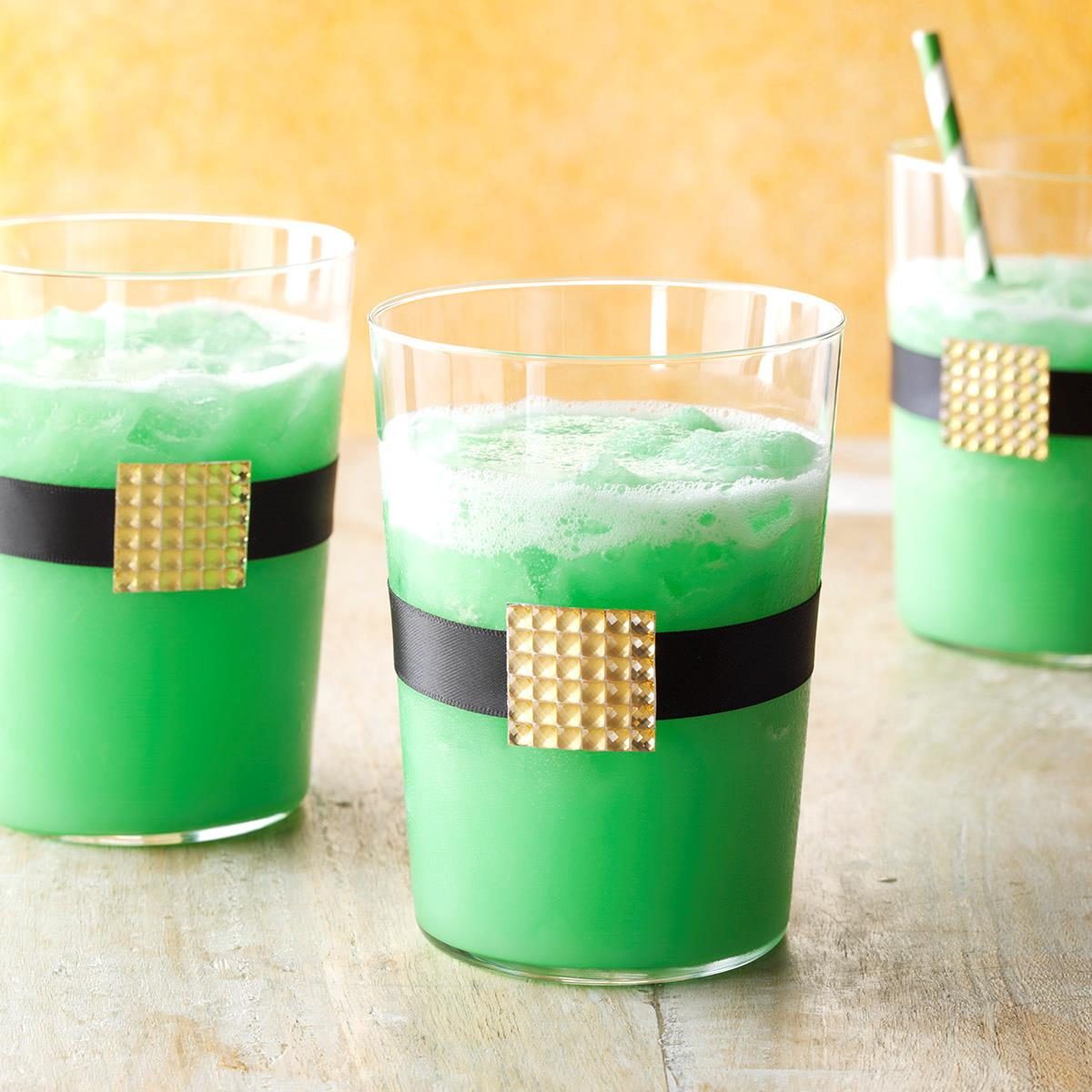 Leprechaun Lime Drink Exps Sdfm17 10071 C09 30 1b 1