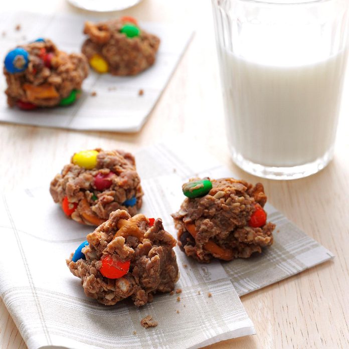 M&M Pretzel Cookies