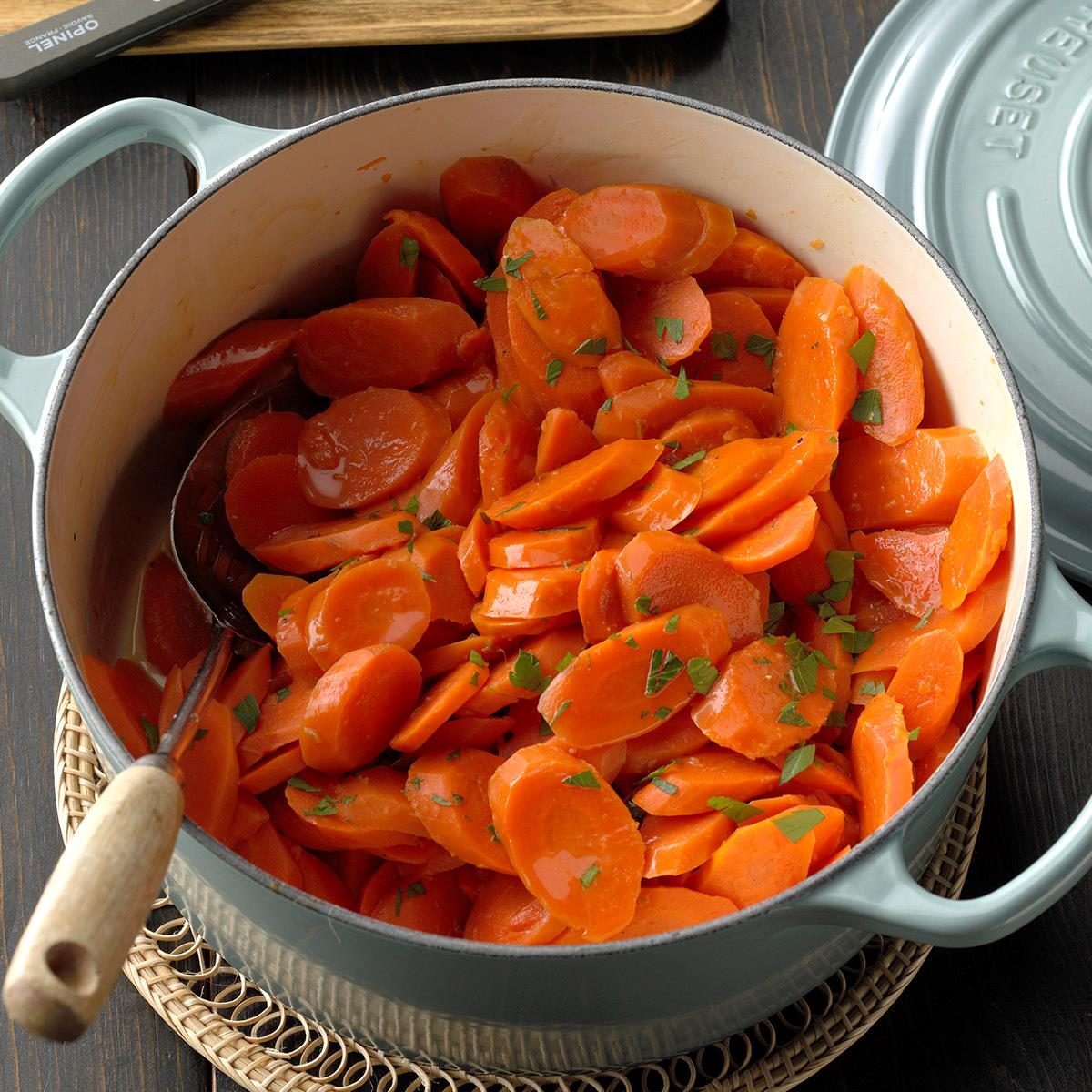 Maple Ginger Glazed Carrots Exps Cimz19 134661 B08 28 1b 16
