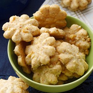 Maple-Walnut Spritz Cookies