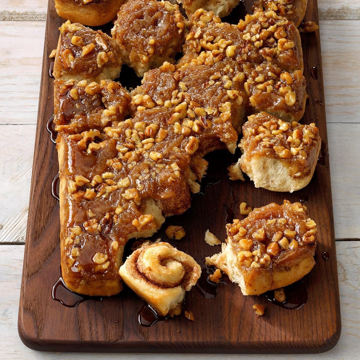 Maple Walnut Sticky Buns Exps Fbmz19 46008 E05 02 4b 8