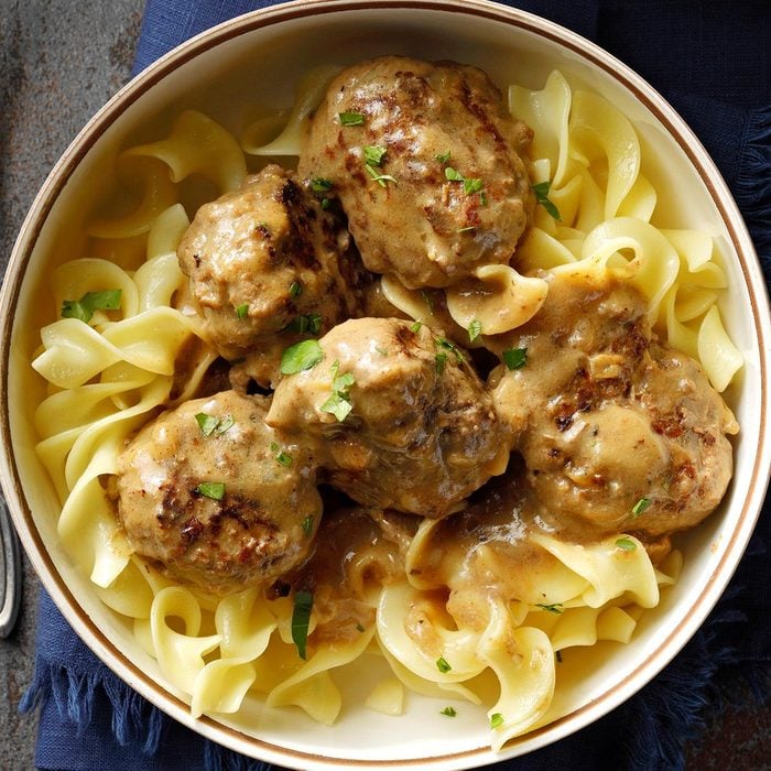 Meatballs And Gravy Exps Diydap21 4473 Dr 12 14 1b 12