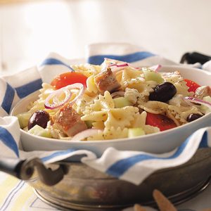 Mediterranean Tuna Pasta Salad