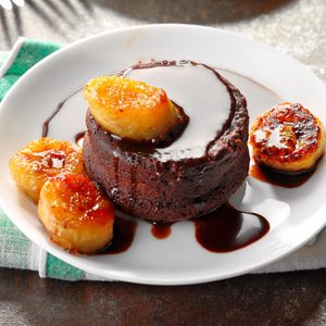 Mini Chocolate Cakes with Caramelized Bananas