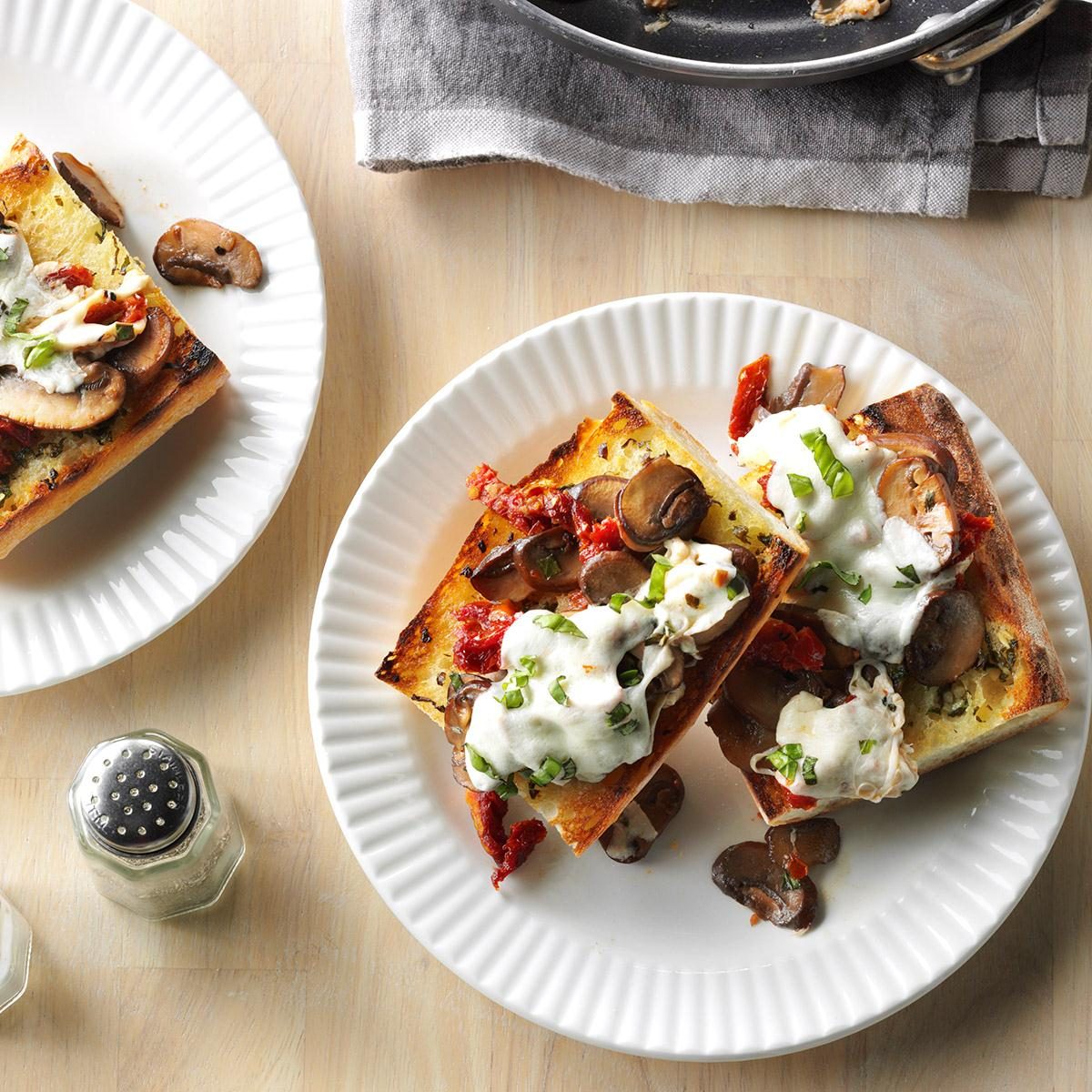 Day 5 Lunch: Mozzarella Mushrooms with Garlic Toast