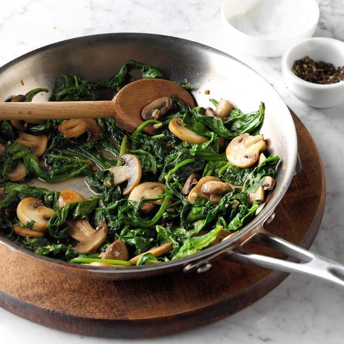 Mushroom And Spinach Saute Exps Tham17 24335 D11 09 5b 1