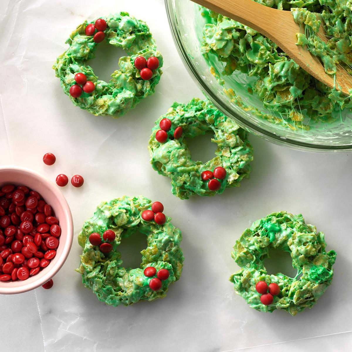 No-Bake Christmas Wreath Cookies Recipe: How to Make It