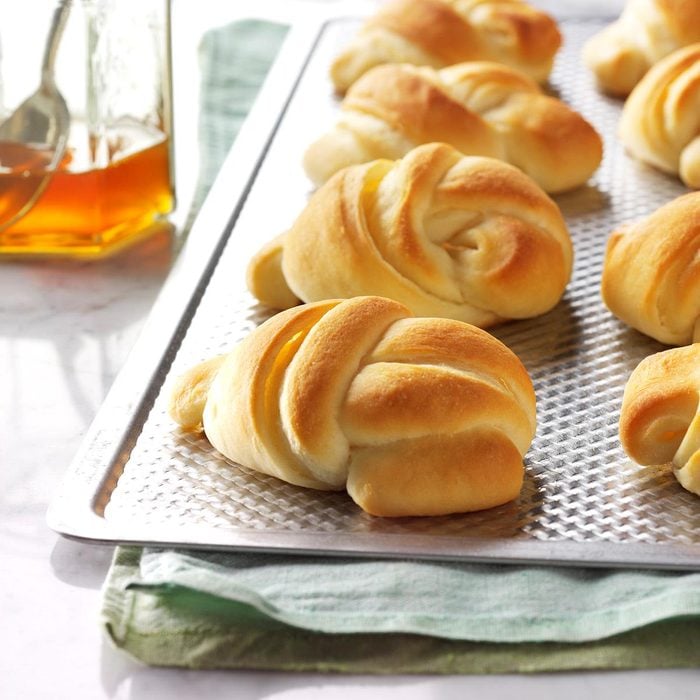 No Knead Knot Rolls Exps Mrrmz16 14588 D09 15 2b 7