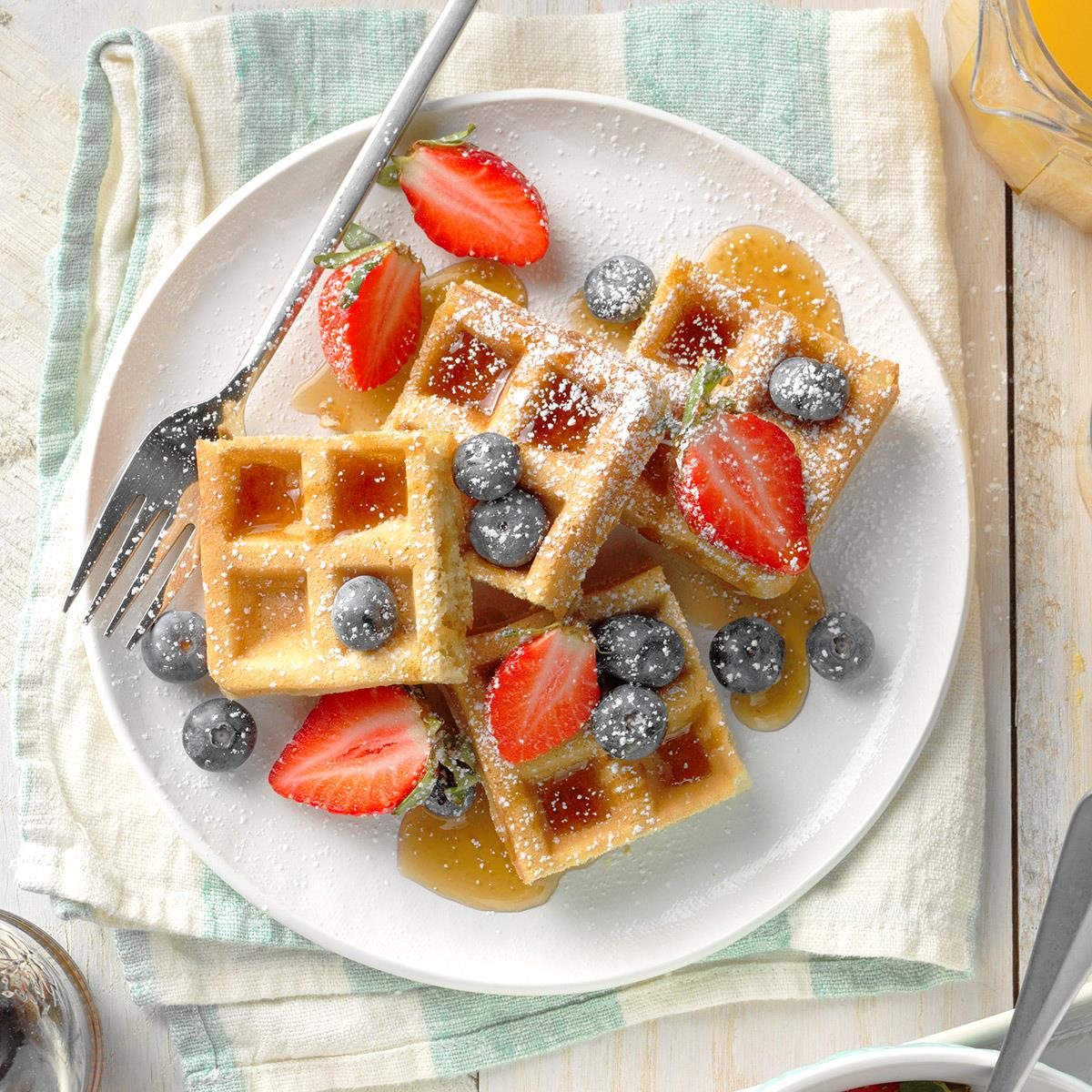 https://www.tasteofhome.com/wp-content/uploads/2018/01/Oat-Waffles_EXPS_QEBZ20_15051_B01_28_3b.jpg