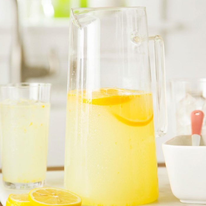 Old-fashioned lemonade