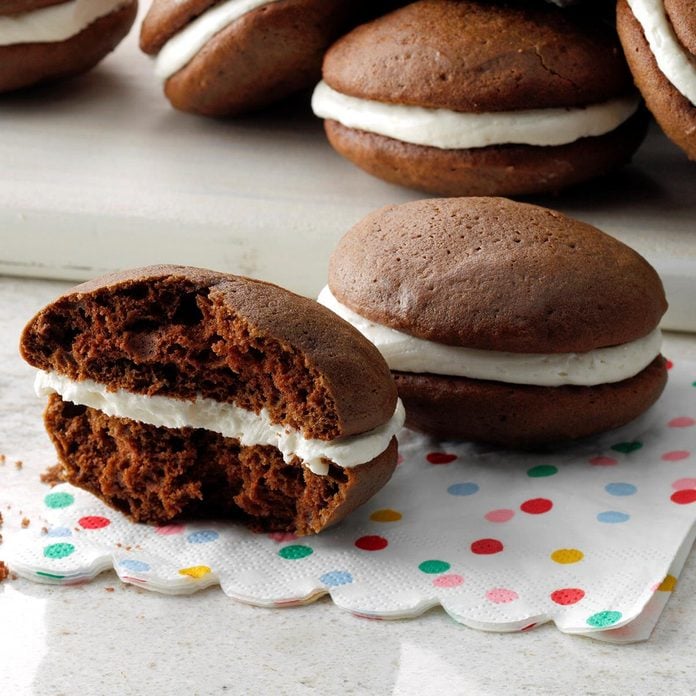 Old-Fashioned Whoopie Pies